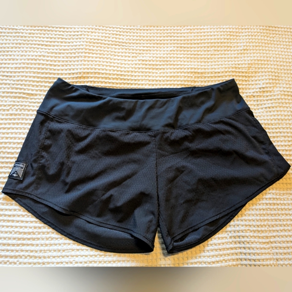 Oiselle Roga Shorts